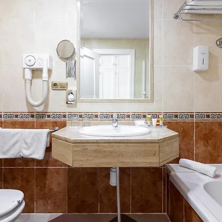 Hotel Avenida Tropical By Bossh!