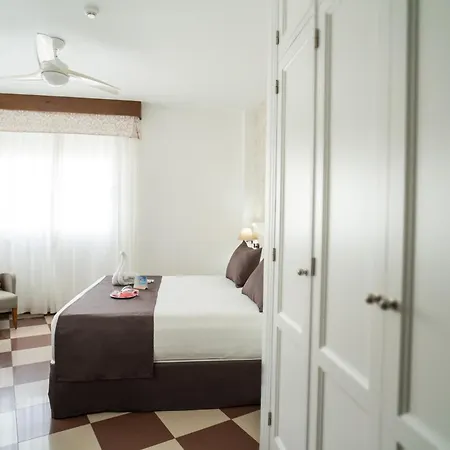 Avenida Tropical By Bossh! 3*